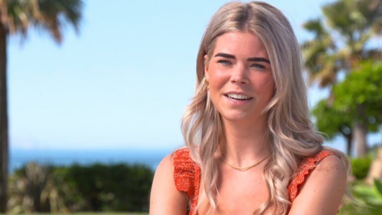 OMG: Love Island&rsquo;s Sarah Mooy heeft een relatie met deze zanger