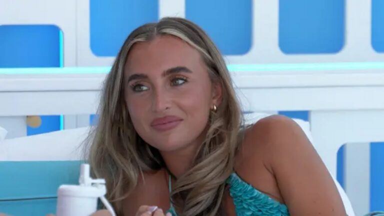 Yasmin in Love Island UK 2026.