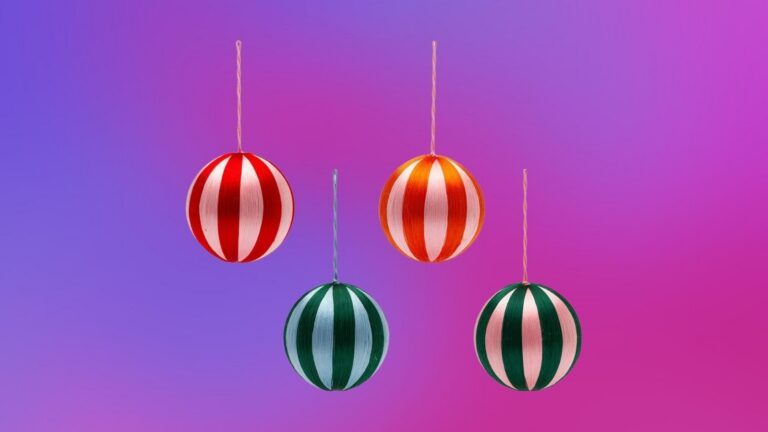 De kerstballen van de Anna + Nina