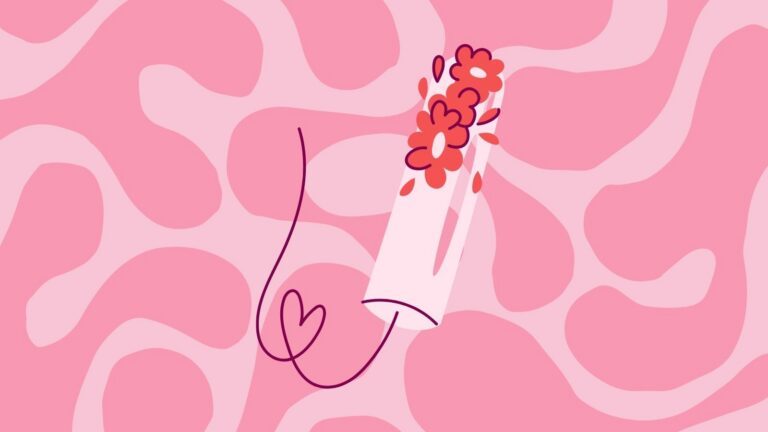 Een tampon met bloemetjes.