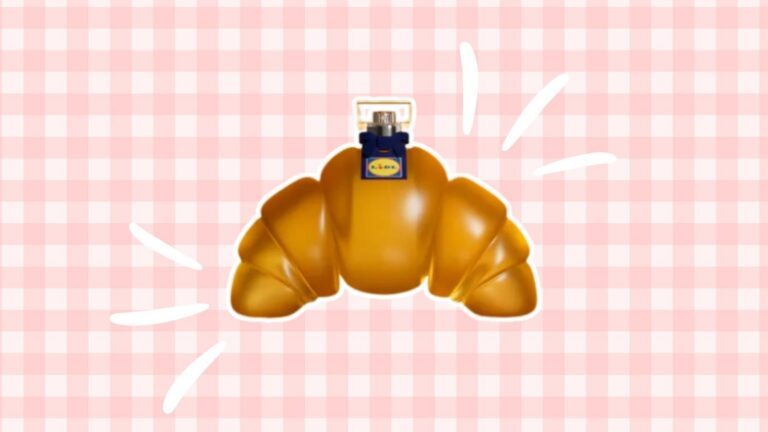 Foto van croissant-parfum van de Lidl, voor een roze geruite achtergrond.