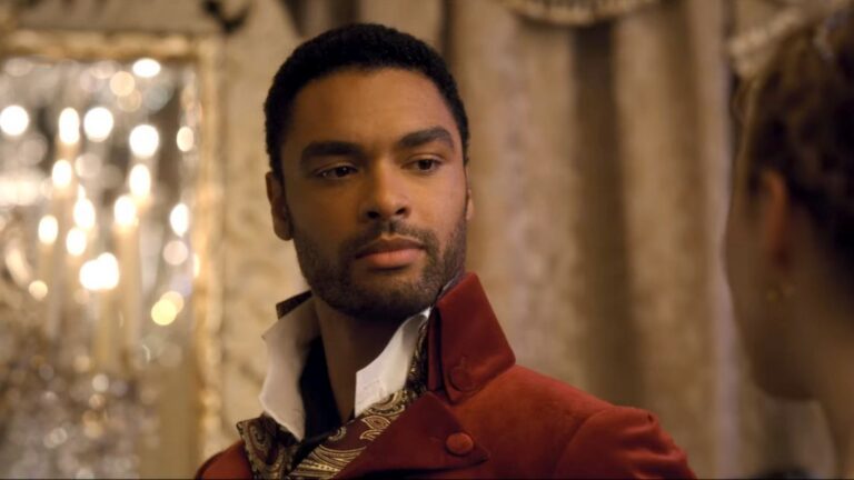 Reg&eacute;-jean Page in de Netflix-serie Bridgerton.