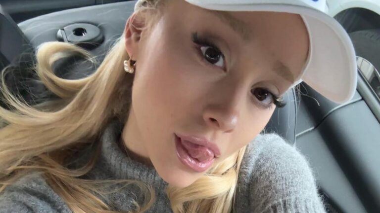 Ariana Grande.