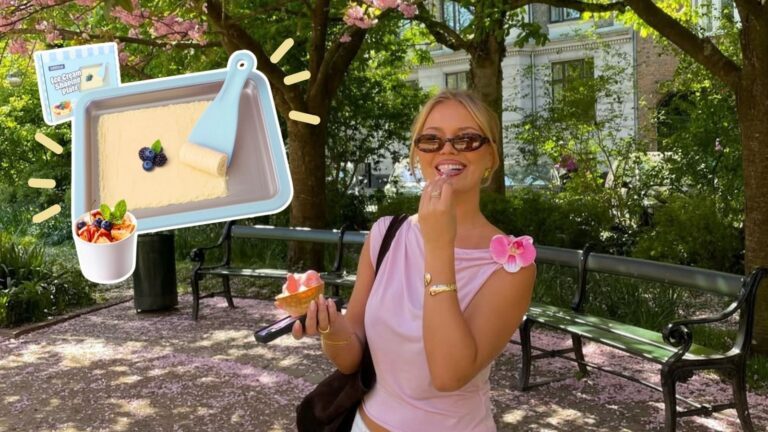 Meisje eet een ijsje. Naast haar is een foto geplaatst van de Rolled Ice Cream Maker van L&ouml;wenthal.