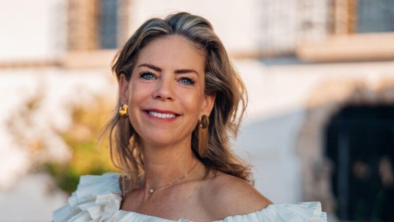 Iris uit B&B Vol Liefde 2026.