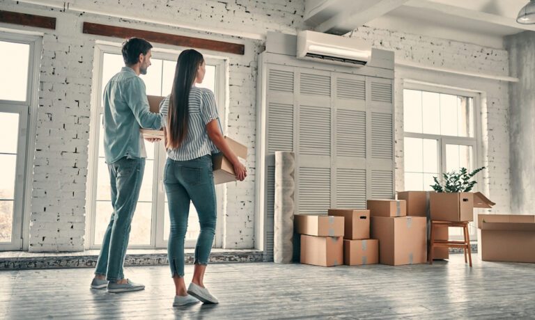 Bij dit nieuwe dating programma moeten koppels gelijk samenwonen