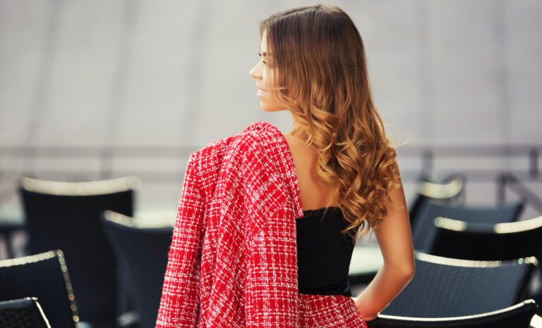 Deze blazers zijn er dit najaar om jouw outfit casual chic te maken