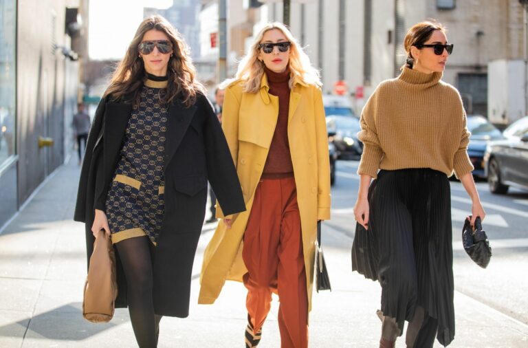 Weinig kleur in je outfits? Dit zijn d&eacute; 7 kleurentrends voor winter 2020