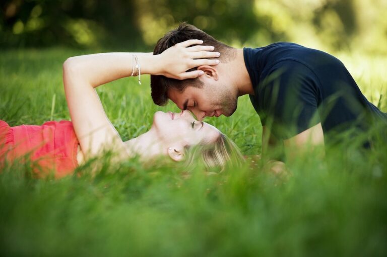 Met deze 7 tips krijg jij jouw liefje aan de praat