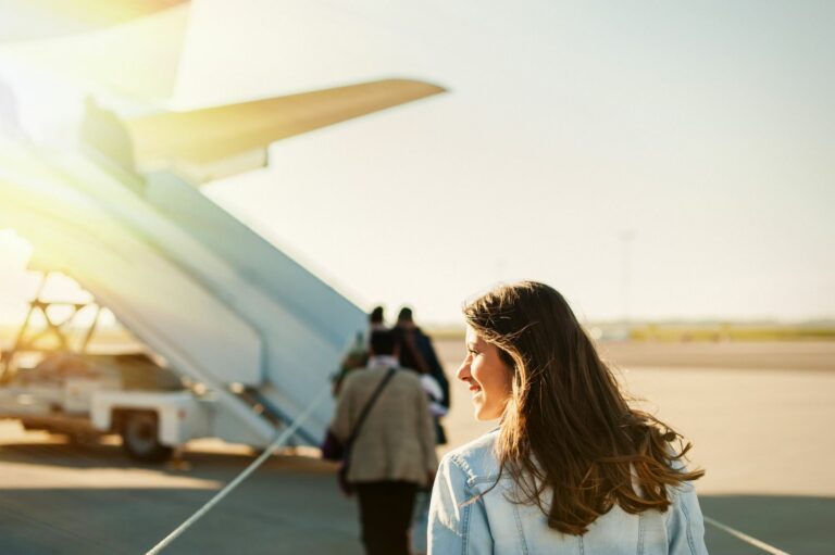 13 Herkenbare momenten als je met het vliegtuig op vakantie gaat