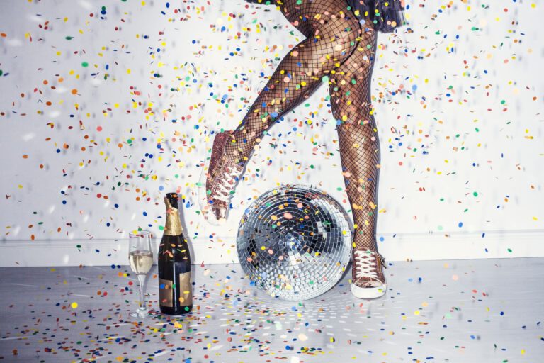 Onze eerste schooldisco: deze 10 momenten maakte iedereen mee