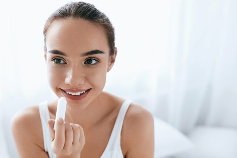 Lip oil is de oplossing tegen droge lippen deze winter