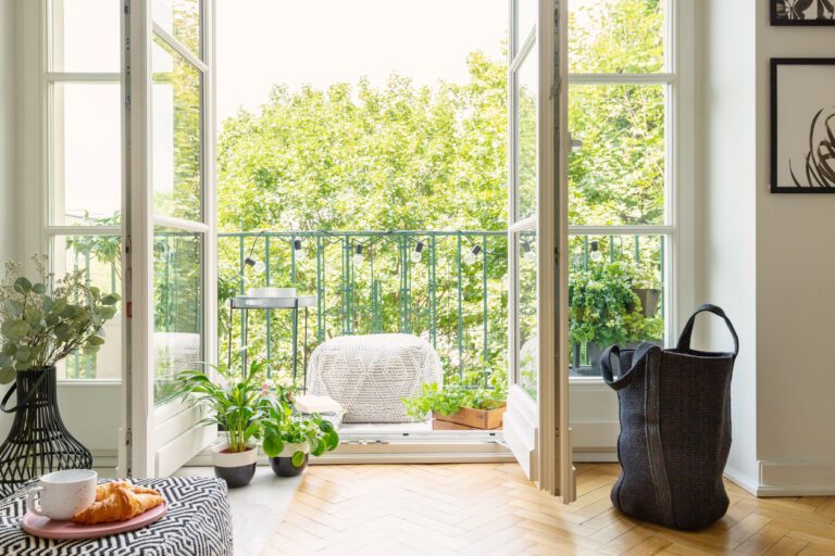 Met deze accessoires maak jij je balkon of kleine tuin een stuk gezelliger