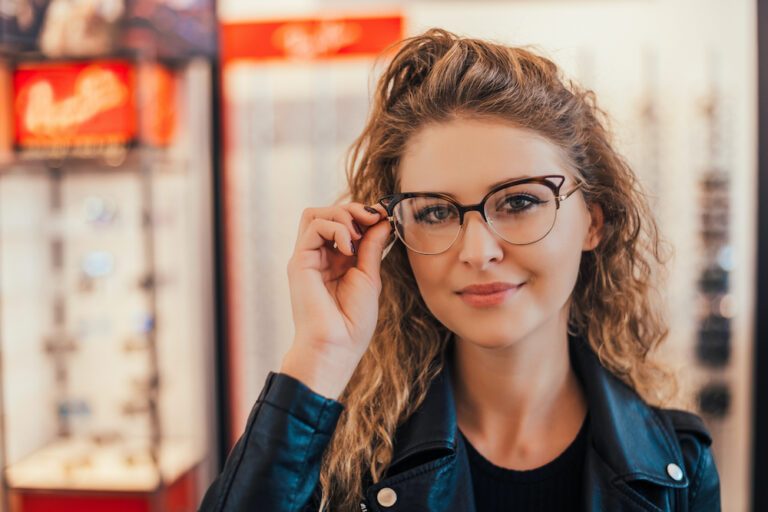 Need to know: adresjes waar je een brilmontuur voor minder dan &euro;100 uitkiest
