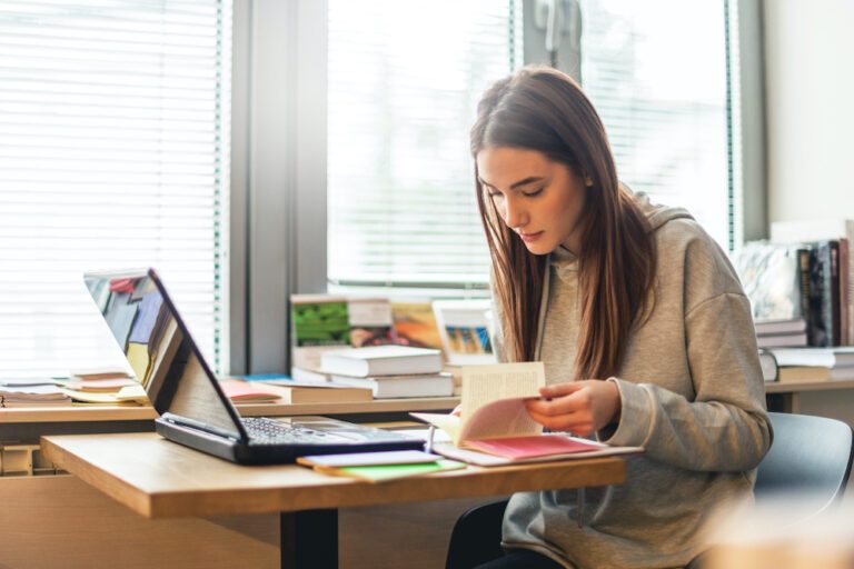 Studeer tips: zo haal je voortaan alleen nog maar tienen