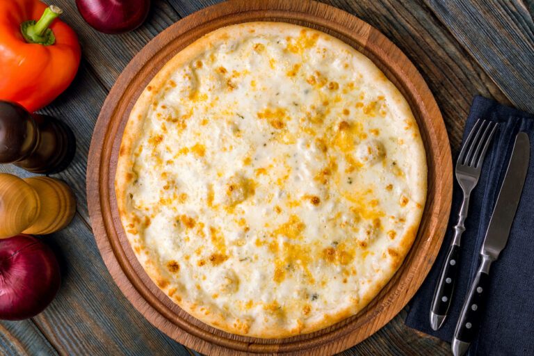 Deze pizza met 254(!) soorten kaas moet iedere kaas-liefhebber ooit proeven