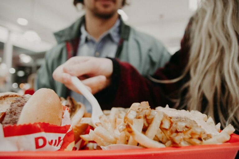 Yes! Bij deze nieuwe FEBO aan de Rozengracht kan je oneindig snacken
