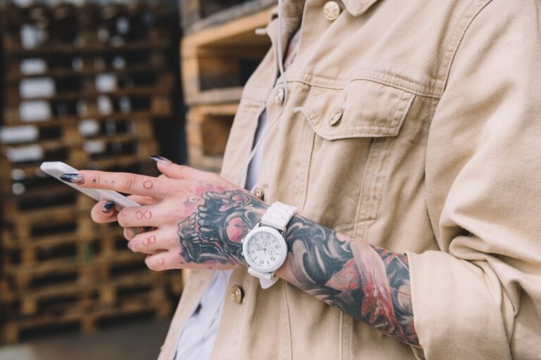 Op deze plekken verdwijnt jouw tattoo het snelst (+tips)