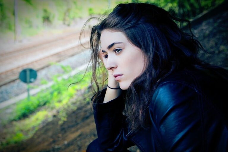 Real life story: &ldquo;Thuis is er bijna altijd ruzie, maar voor mij is dat normaal&rdquo;