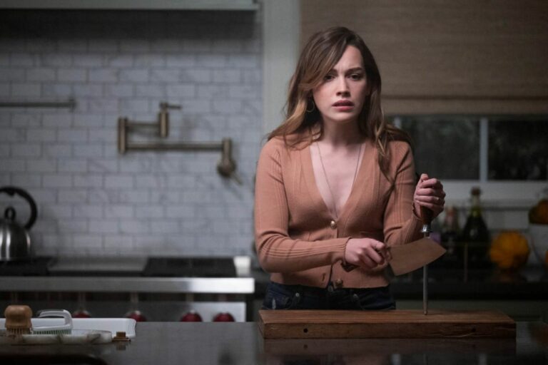 ZIEN: Victoria Pedretti en Dylan Arnold uit de Netflix-serie You zijn aan het daten