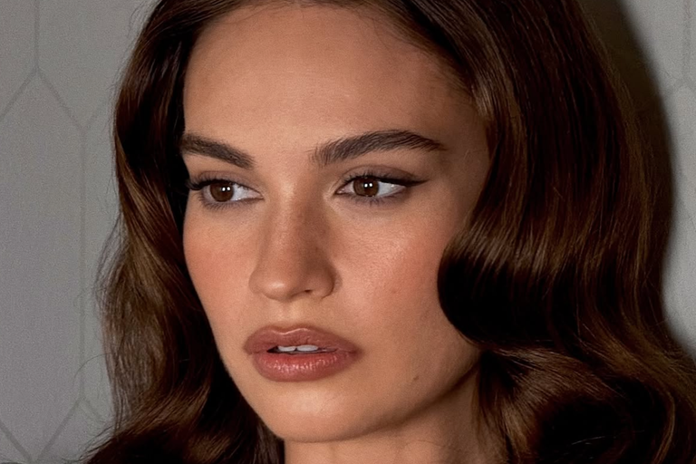 Lily James voor de Swiped premiere.