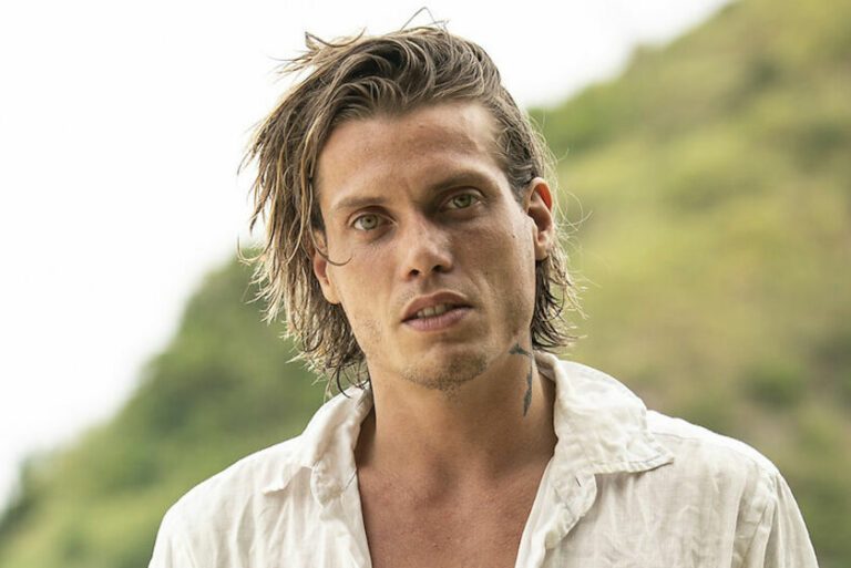 Wie zijn de drie bekende exen van de Bachelor Tony Junior?
