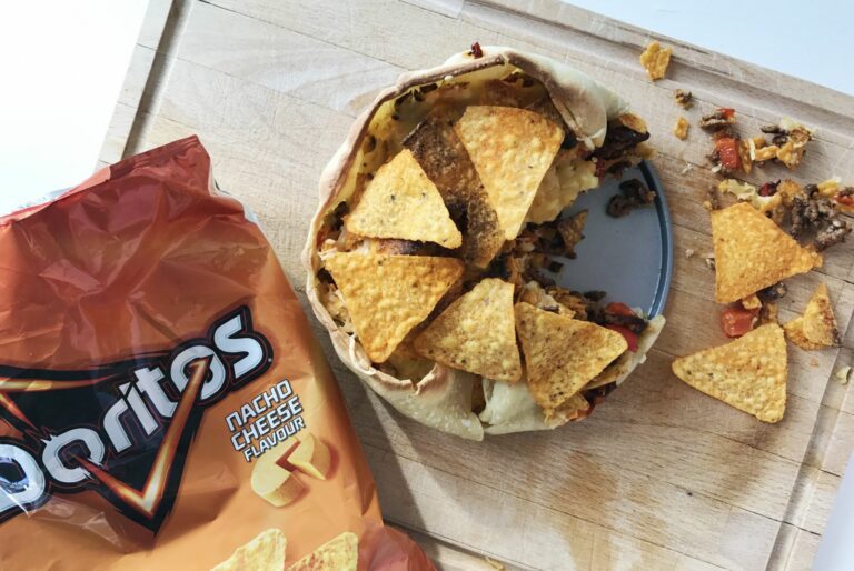 Deze t&eacute; lekkere Doritos taart maak jij super makkelijk thuis na