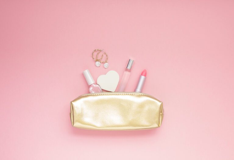 Deze fijne make-up tassen met een leuk printje zijn een musthave
