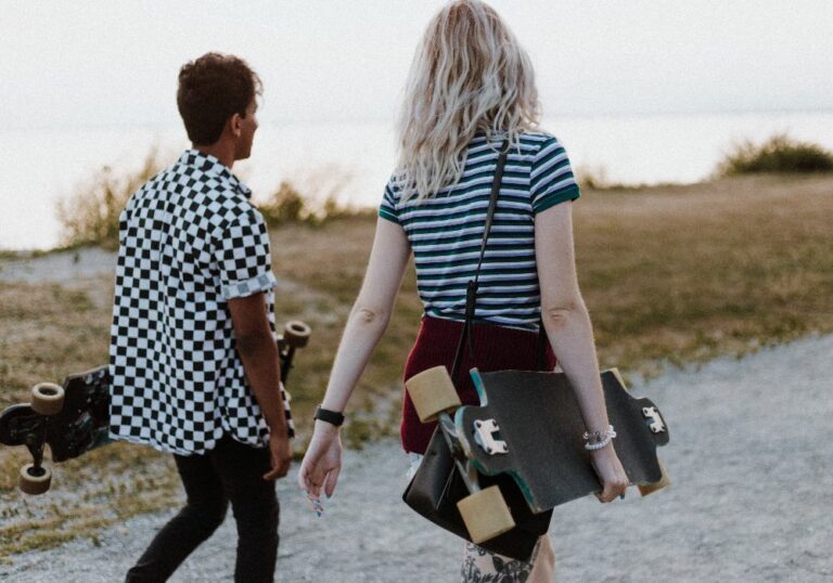 We got you: deze 9 dingen zijn herkenbaar voor iedereen die een emo-fase heeft gehad