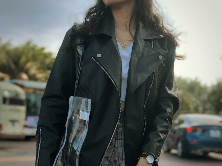 Scoor hier de tofste items met een trendy leather look