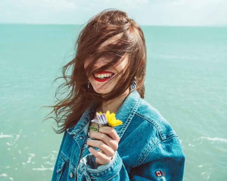 Spring is there: dit zijn de leukste spijkerjasjes van nu