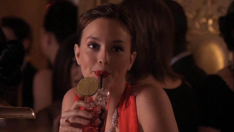 Cheers! Deze sparkling jam cocktail is h&eacute;t drankje van 2022