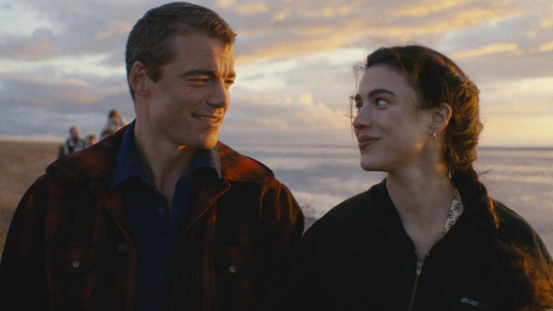 Margaret Qually en Gabriel Basso in de film: Love of Your Life.