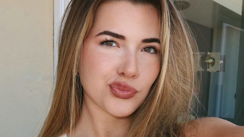 Foto van influencer Jade Anna.