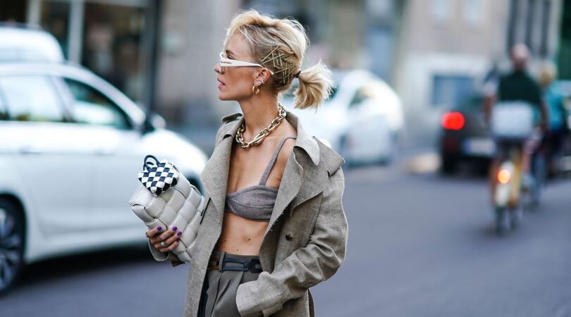 26x de leukste minimalistische oorbellen die passen bij iedere outfit