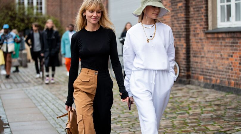 Het joggingpak is in 2020 helemaal on trend en zo draag je &lsquo;m volgens modeliefhebbers