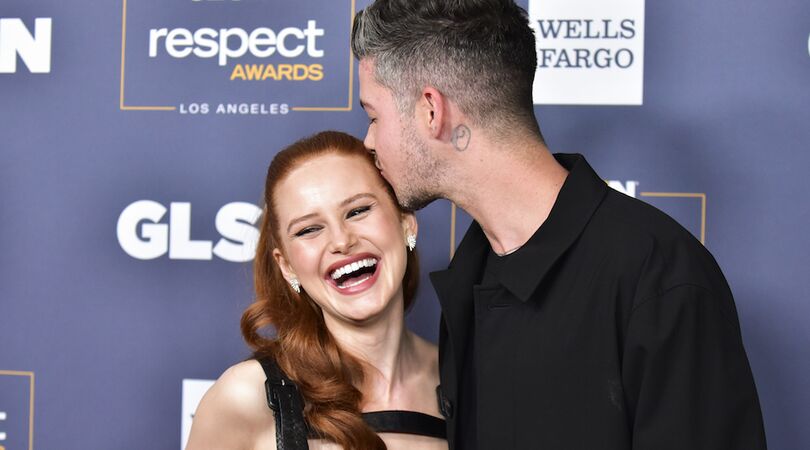 Riverdale&rsquo;s Madelaine Petsch en haar vriend Travis Mills zijn uit elkaar