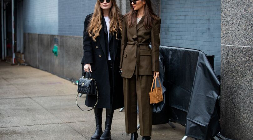 Er zijn talloze manieren waarop je het witte t-shirt kunt dragen en dit zijn er 17