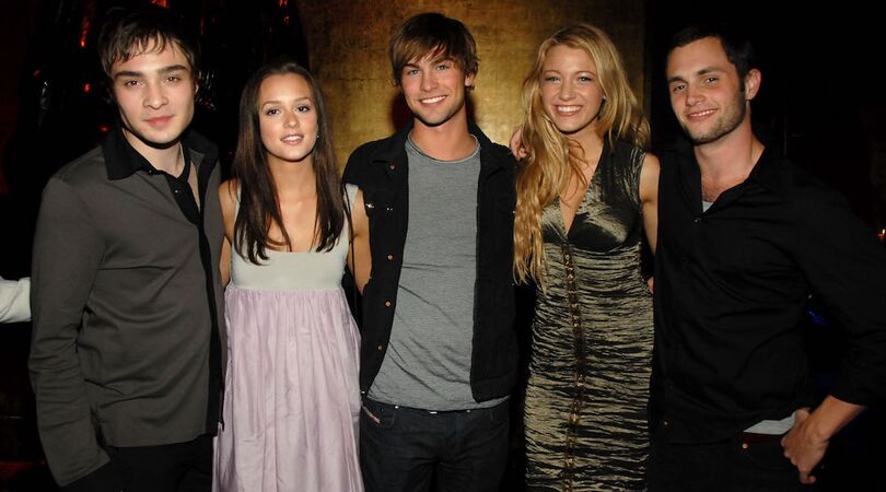 Dit wordt de stem van Gossip Girl in de reboot