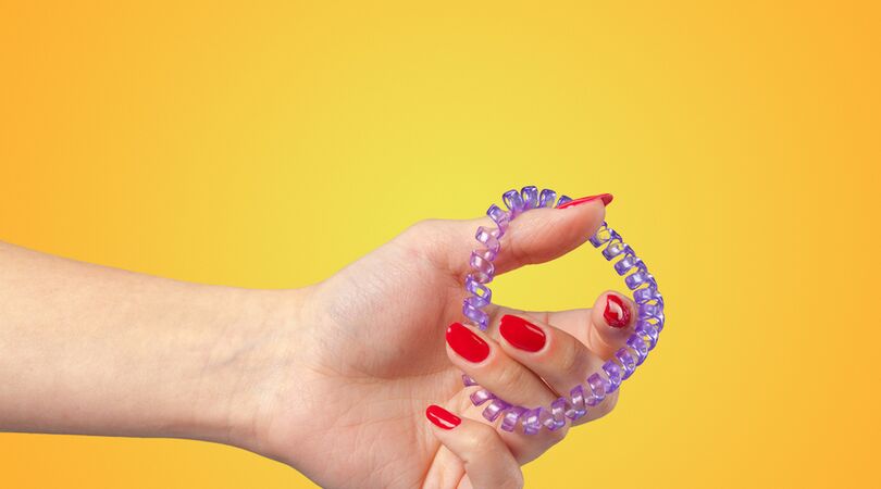 Zo laat jij jouw Invisibobble elastiekje weer krimpen