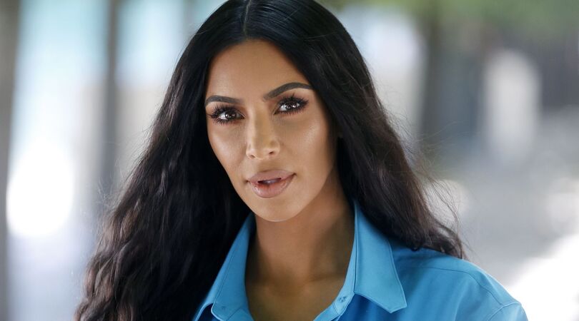 Dubbelganger alert: deze vrouwen zouden de tweelingzus van Kim Kardashian kunnen zijn