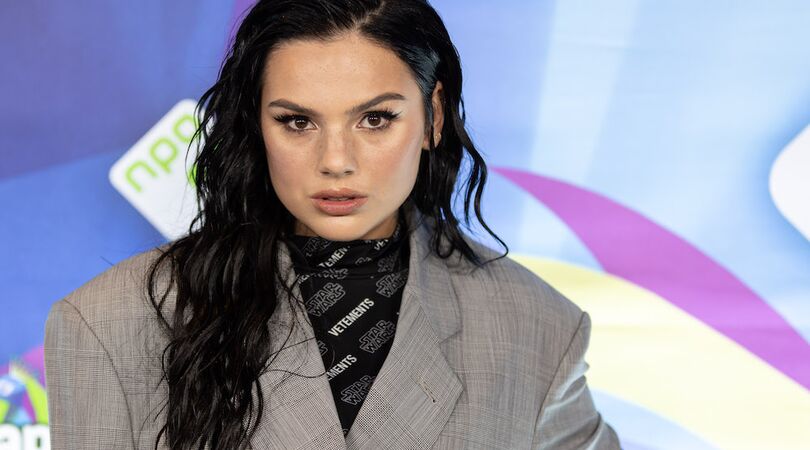 Famke Louise legt uit waarom ze niet meer actief is op Instagram