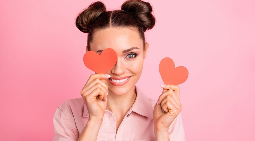 Met deze 9 flirttips sla jij ieder hapje aan de haak