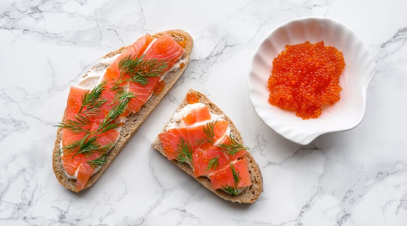 Dit zijn de lekkerste snacks met gerookte zalm