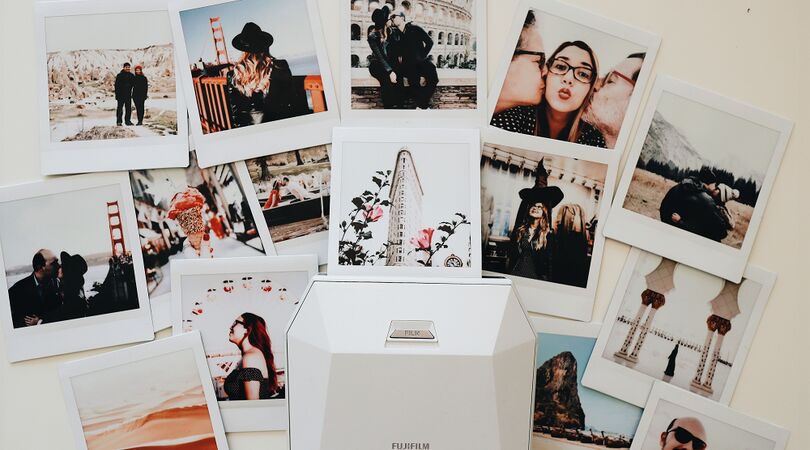 Zo maak je supersnel (&eacute;n goedkoop) je eigen polaroid muur