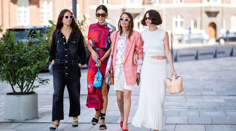 De sale is al van start gegaan en dit zijn de 15 mooiste zomerse tops om er te scoren