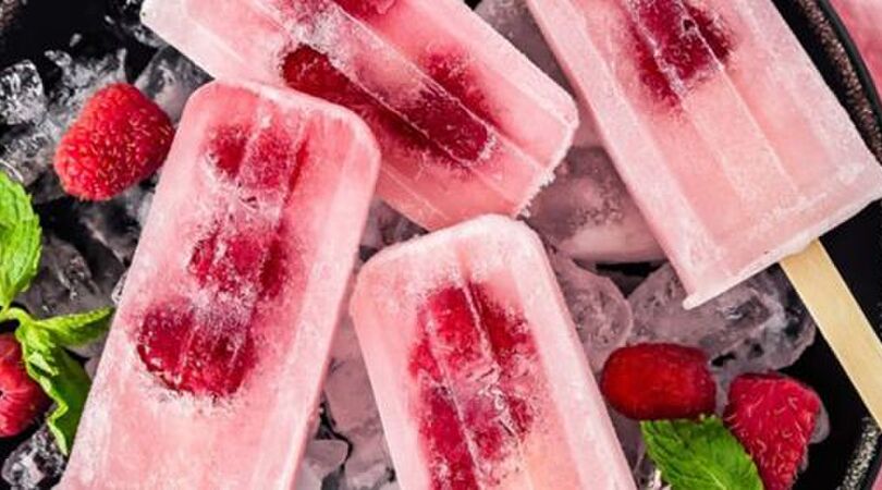 Zo maak je zelf ijsjes met alcohol