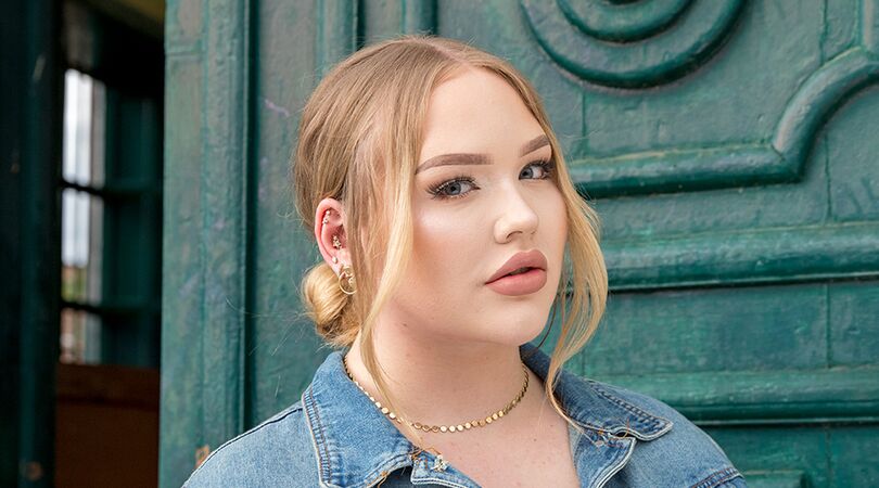 NikkieTutorials vertelt emotioneel over de gewapende overval in haar huis