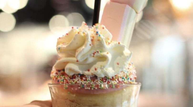 Verkoeling nodig? Bij HEMA koop je nu tompouce ijskoffie (&eacute;n nog twee nieuwe smaken)