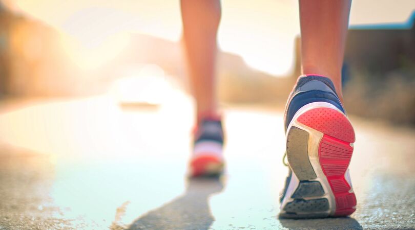 Wait what? Elke dag 10.000 stappen zetten blijkt nergens voor nodig